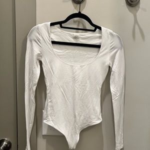 NWOT Aritzia Body Suit
